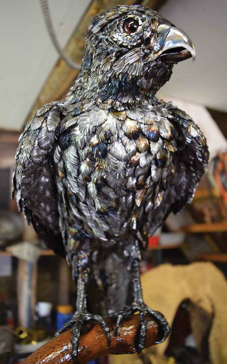 全球钣金新闻-金属制造狂：焊工制作动物的金属钣金-合肥代丰信息安全服务有限公司